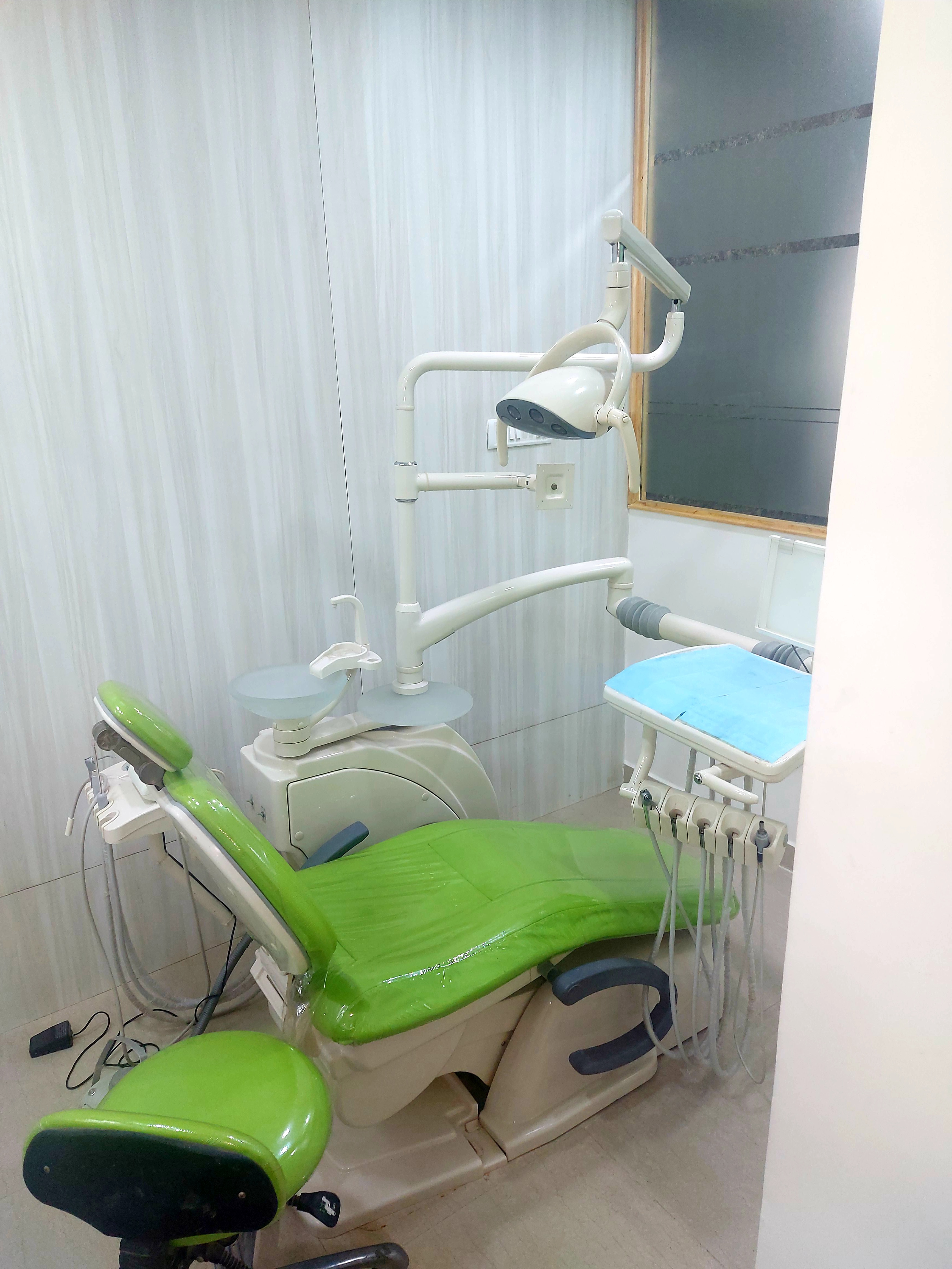 Best dental clinic in Kilpauk, Kellys